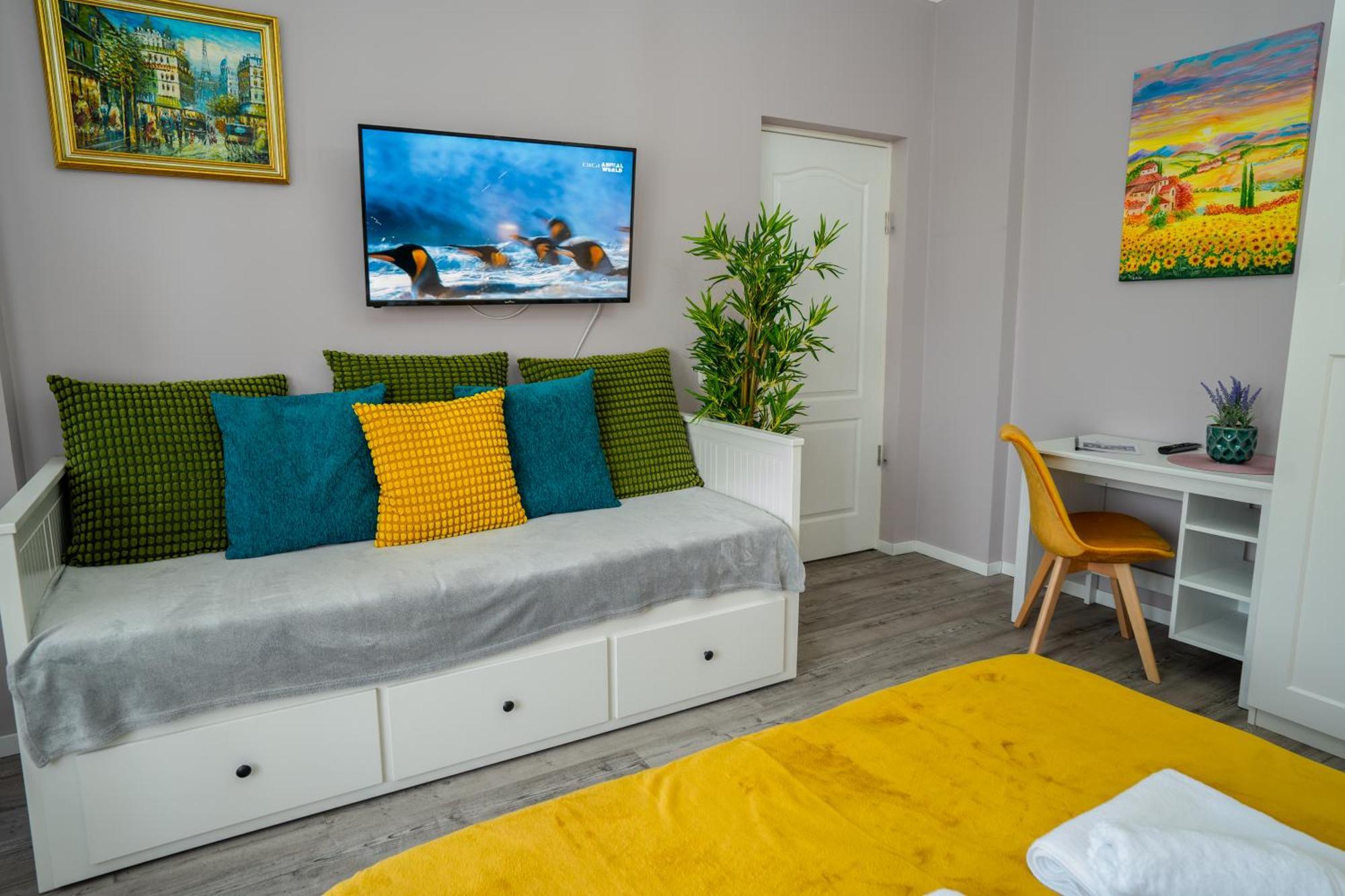 Chic Studio Old City Center - Ivo19 Bukares Bagian luar foto